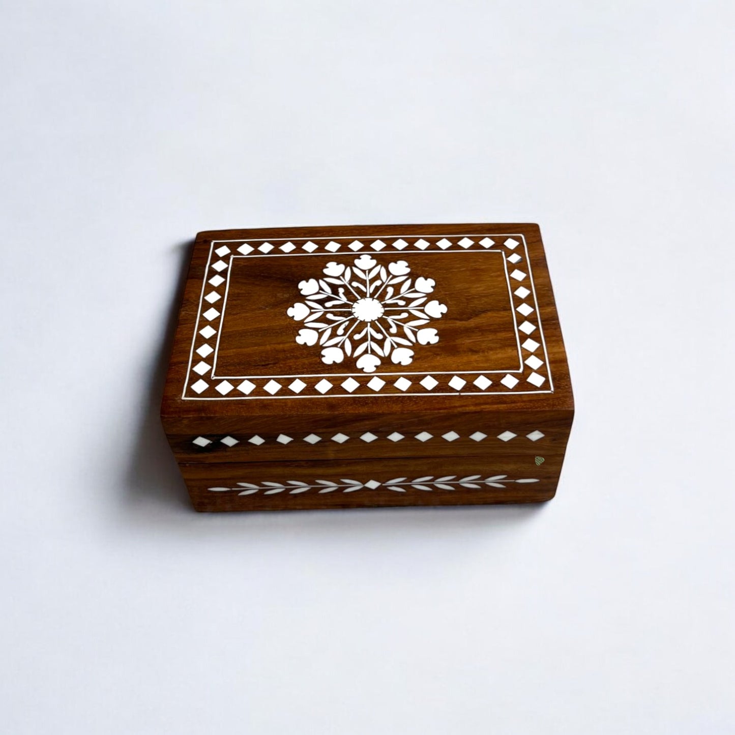 Wooden Box in Minimalist floral design | Decor by SacredFig | 6×4 in