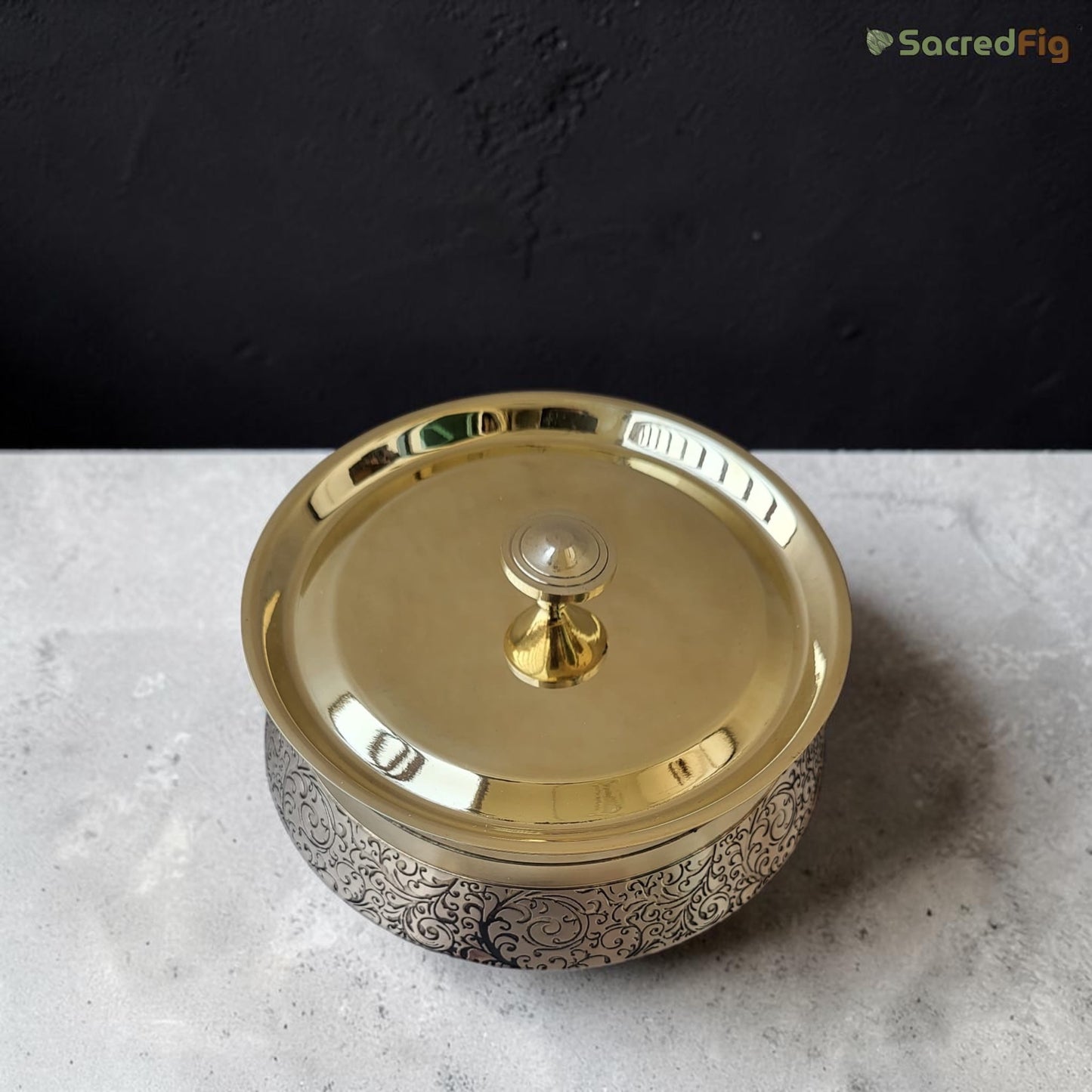 Brass Handi with Lid (1000ml) |Handcrafted Inner Kalai Cooking Pot | Eternal Vine Series | SacredFig