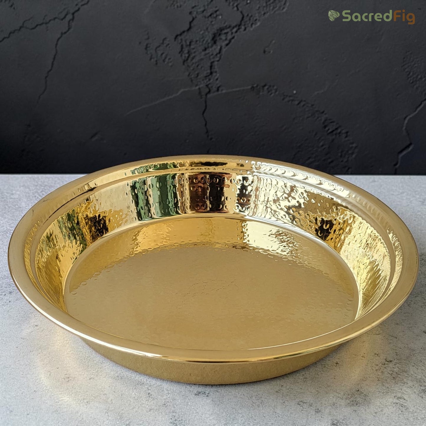 SacredFig Handcrafted Brass Paraat - L| 15x2.4 In | Hammered Series | Premium Brass Cookware