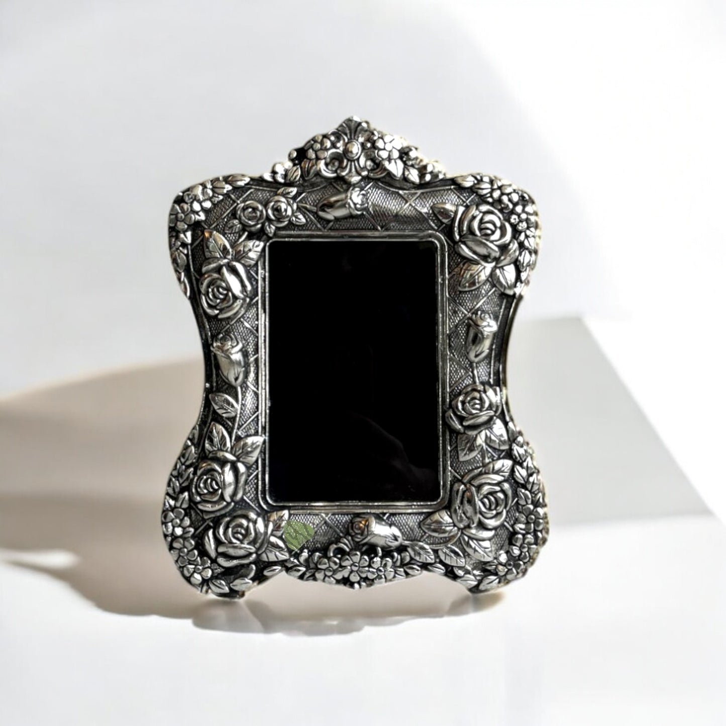 Brass Photo Frame in Floral Design by SacredFig | 10 × 7 in